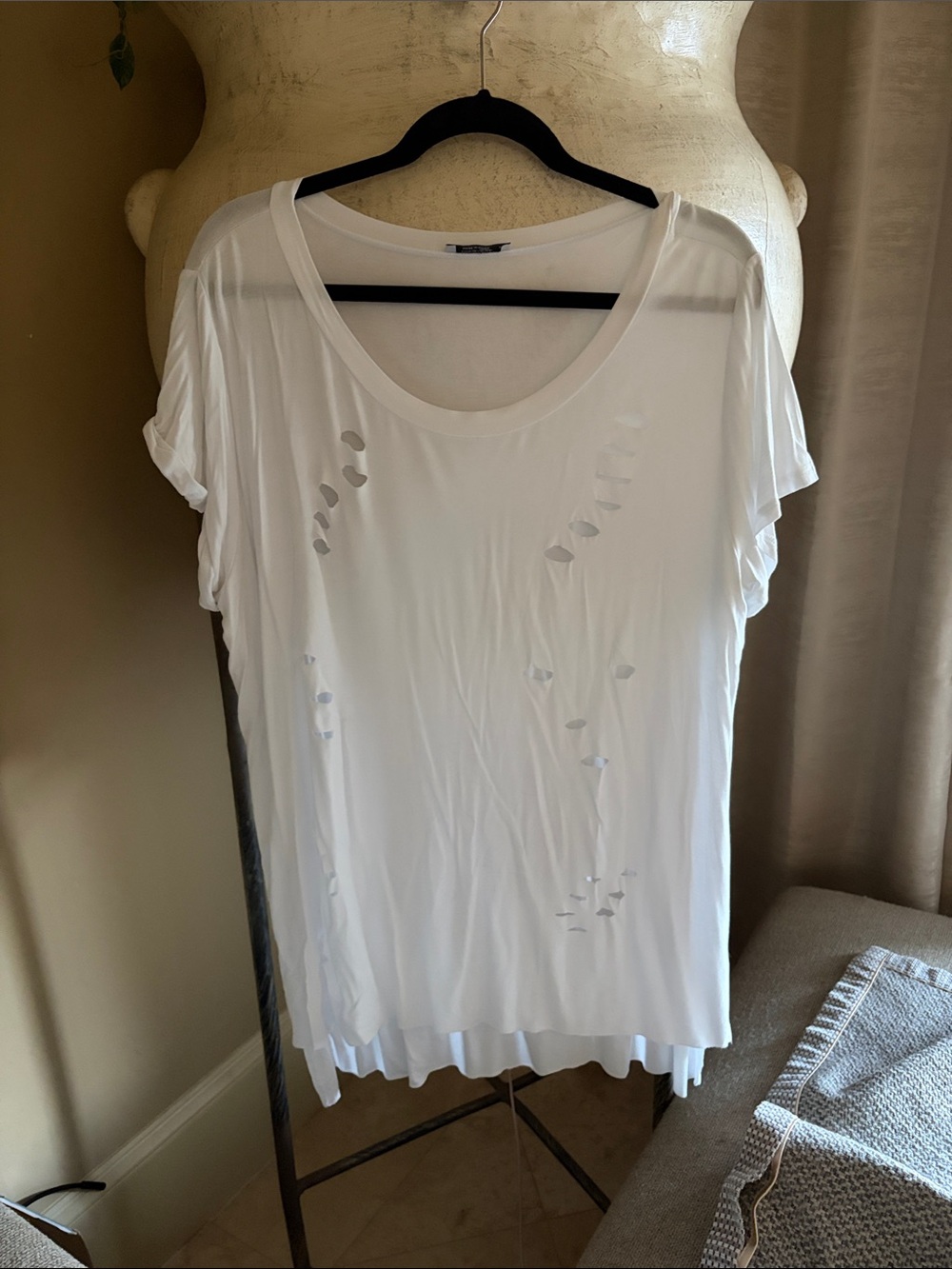 White Scoop-Neck Short Sleeve Tunic with Distressed Details